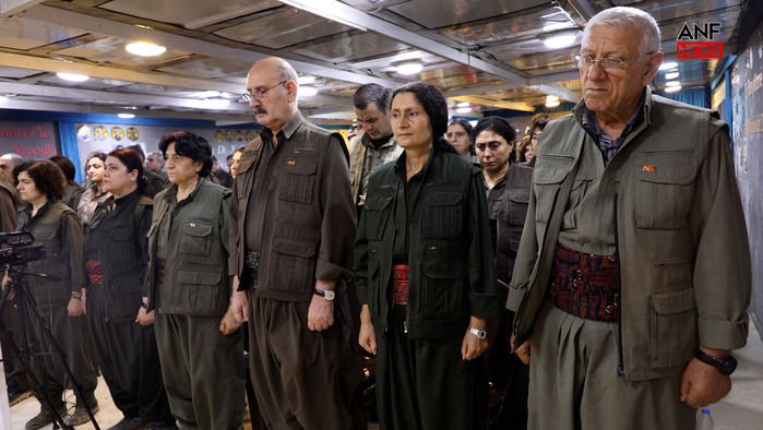 Silah bırakan PKK: Fesih kararı aldık! Silah bırakma kararı alan terör örgütü PKK, 12. Kongresi'nin sonuç