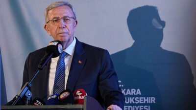 Mansur Yavaş: Halkın karar vermesi sağlanmalı Ankara Büyükşehir Belediye Başkanı Mansur Yavaş, terör örgütü PKK'nın fesih